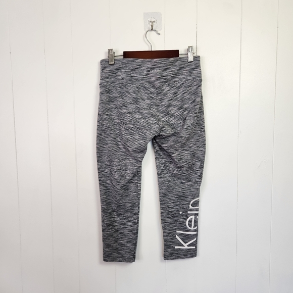 Calvin Klein Gray Space Dye Mid Rise Cropped Yoga Leggings Capri Activewear Gym - Picture 2 of 10